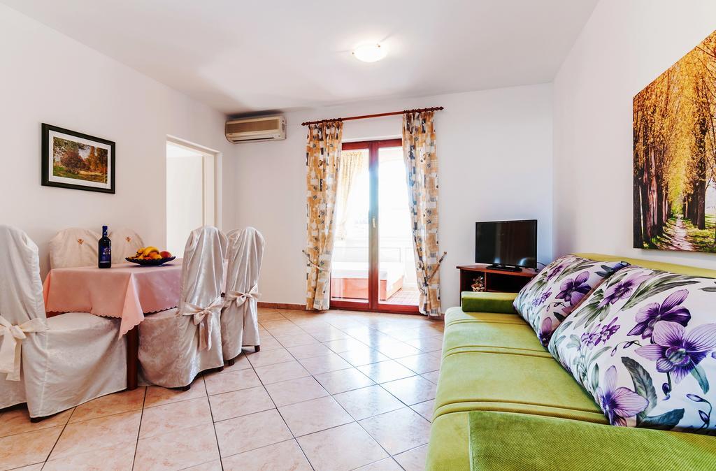 Villa Mare Apartments Vir Buitenkant foto